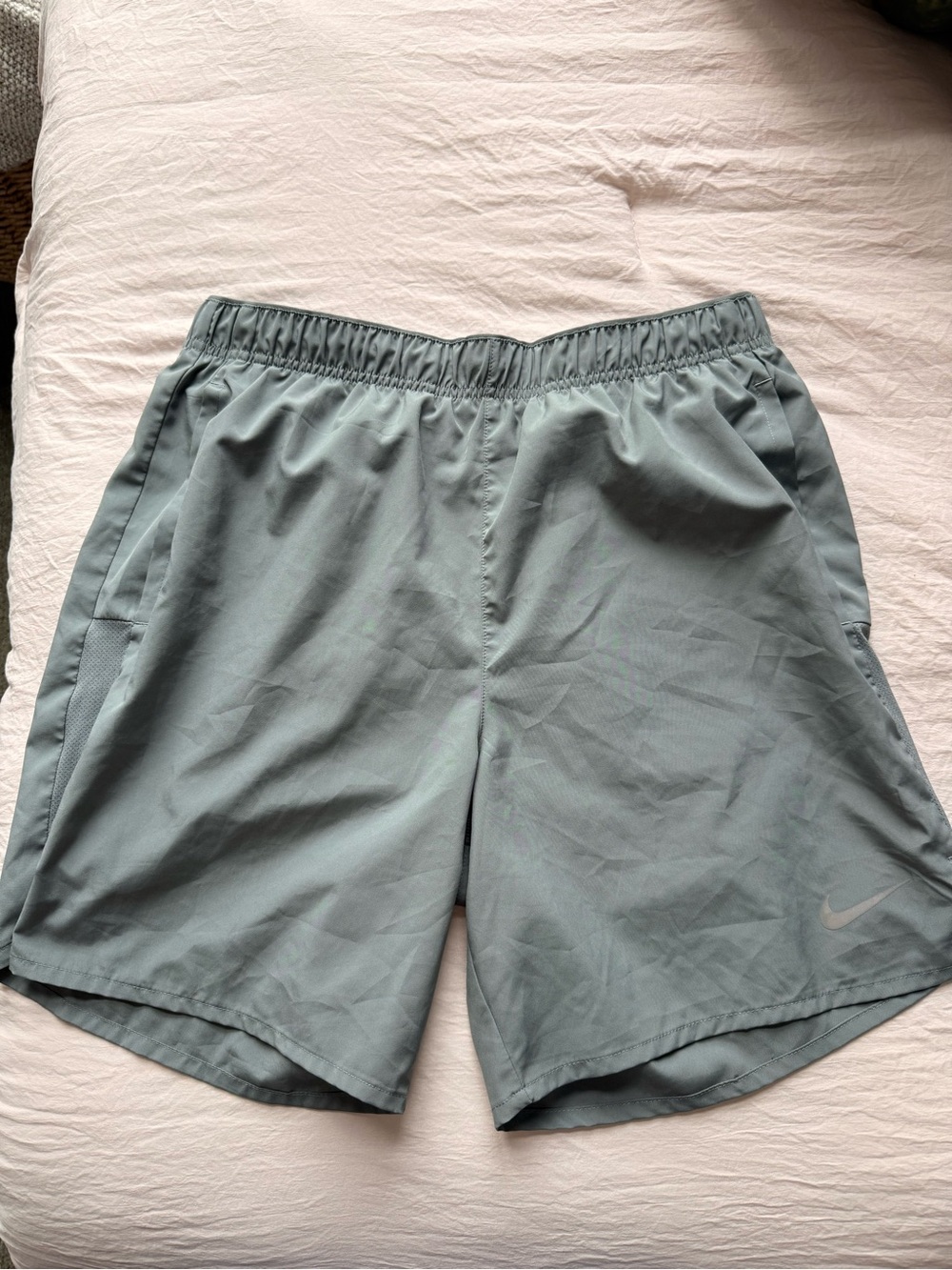 Nike Men’s Gray Athletic Shorts